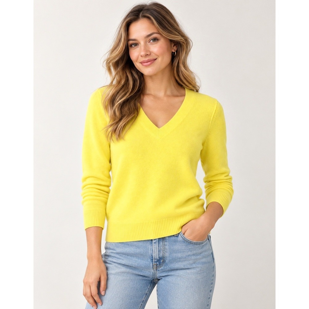 AQUA Cashmere Womens XS / S 100% Cashmere V Neck Sweater Lemon Yellow NWT